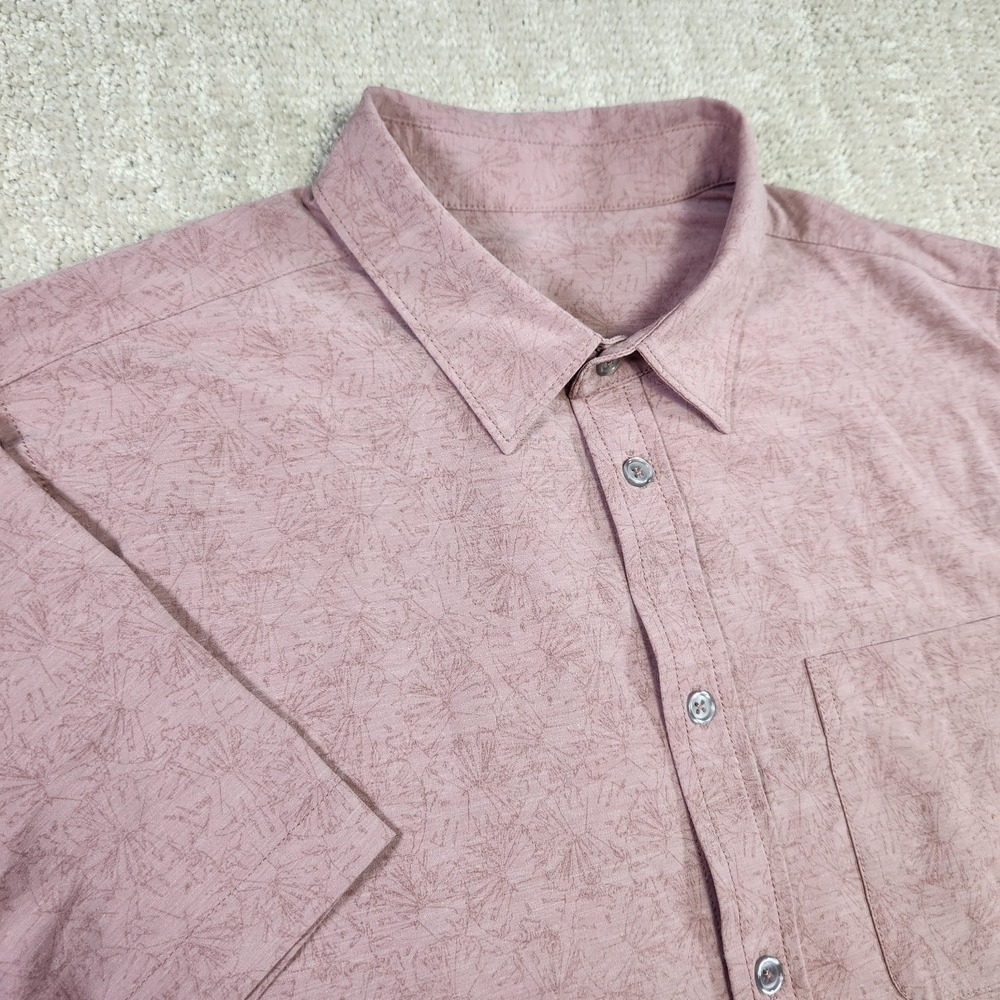 Vuori Shirt Men Medium Bridge Button Up Short Sleeve Lightweight  AOP